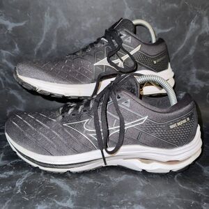 Mizuno Wave Inspire 18 Damen Athletic Outdoor Running Shoes Women’s Size 9